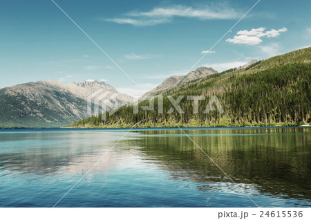 Bowman lake 24615536