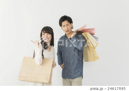 買い物イメージ デート カップルの写真素材