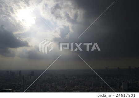 空 24617801