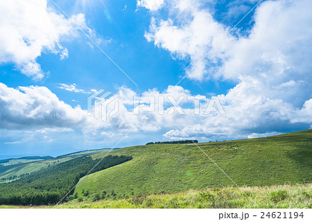 長野県 山の自然風景 夏 の写真素材