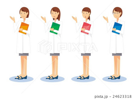 4人の薬剤師 24623318