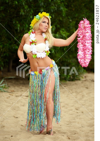 Beautyful hula hawaii dancer girl dancing on beach 24623857