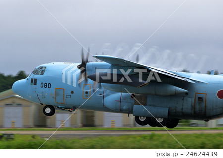 航空自衛隊　輸送機　離陸　C-130H 24624439