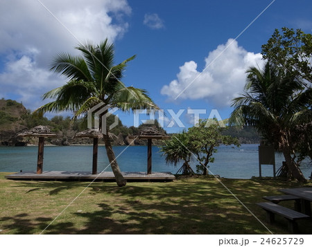 父島・宮之浜 24625729