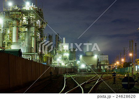 Industrial Factory working at night in kawasaki Industrial Factory working at night in kawasaki 24628620