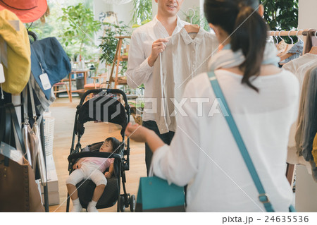 shopping complex 撮影協力:TENOHA DAIKANYAMA shopping complex 撮影協力:TENOHA DAIKANYAMA 24635536