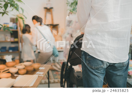 shopping complex 撮影協力:TENOHA DAIKANYAMA shopping complex 撮影協力:TENOHA DAIKANYAMA 24635825