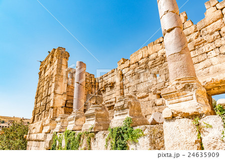 世界遺産バールベック(レバノン、ベカー高原) 世界遺産バールベック(レバノン、ベカー高原) 24635909