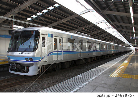 T 東京メトロ東西線07系電車の写真素材