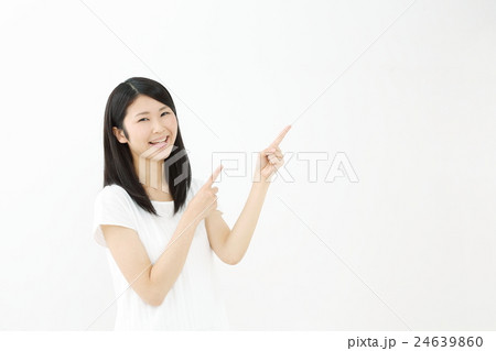 おすすめ・若い女性 24639860