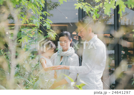 shopping complex　　　　　撮影協力：TENOHA DAIKANYAMA 24641297