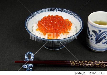 いくら丼 24653515