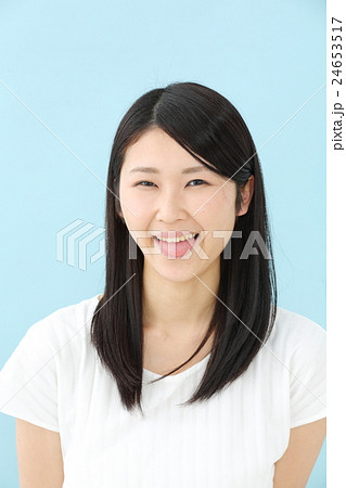 若い女性 若い女性 24653517