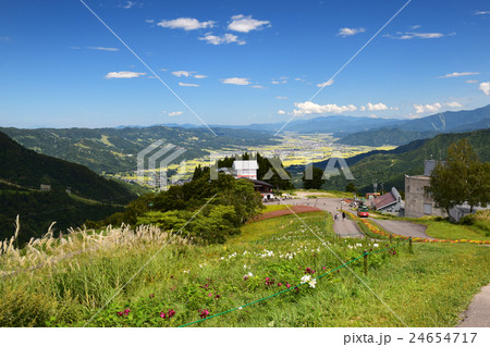アルプの里から八海山方面を望む 24654717