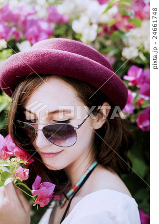 Female Outdoors Flower Photography Concept Female Outdoors Flower Photography Concept 24661748