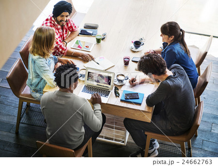 Partnership Planning Teamwork Brainstorming Concept Partnership Planning Teamwork Brainstorming Concept 24662763