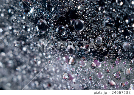 Fantastic picture with water drops Fantastic picture with water drops 24667588