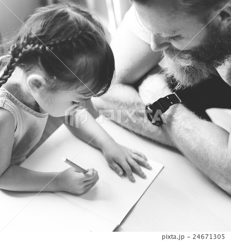 Family Father Daughter Love Parenting Teaching Drawing Togetherness Concept 24671305