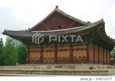 Deoksugung Palace in Seoul Deoksugung Palace in Seoul 24673577