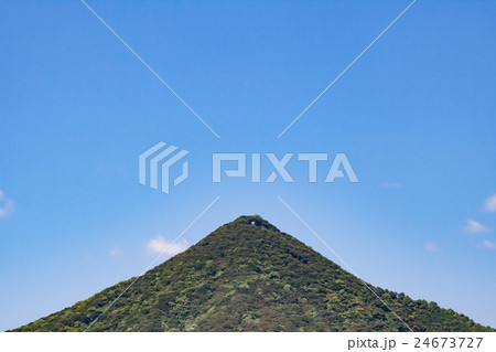 青空と愛宕山 24673727