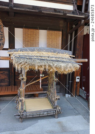 信州塩尻市奈良井宿(駕籠) 信州塩尻市奈良井宿(駕籠) 24685873