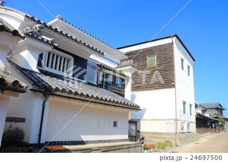 うだつの町並み(美馬市立脇町図書館) うだつの町並み(美馬市立脇町図書館) 24697500