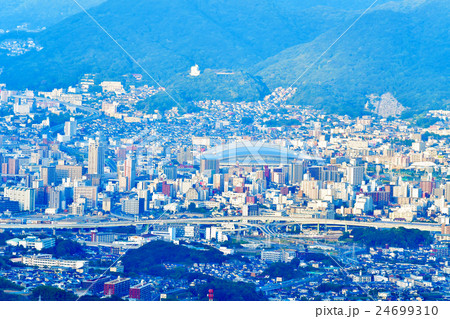 夏の皿倉山 北九州市街一望 夏の皿倉山 北九州市街一望 24699310