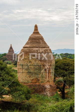Ancient Ngakywenadaung Pagoda on plain of Bagan Ancient Ngakywenadaung Pagoda on plain of Bagan 24700749