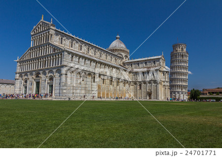 Pisa Cathedral and the leaning tower 24701771