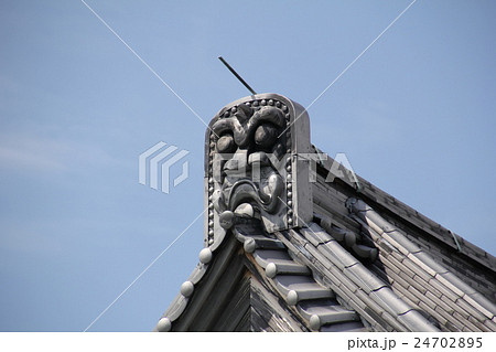 四国霊場第34番札所「種間寺」飾り瓦 四国霊場第34番札所「種間寺」飾り瓦 24702895