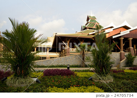 Modern hotel in Thai style 24705734
