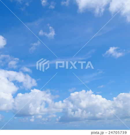 blue sky and white cumulus clouds 24705739