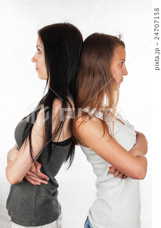 Two beautiful girlfriends of resentment, quarrel 24707158