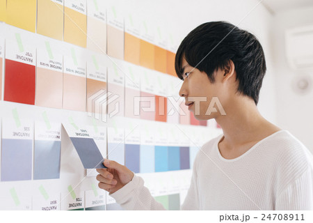 デザイナー 24708911