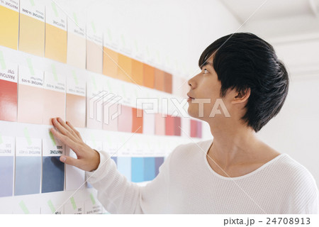 デザイナー 24708913