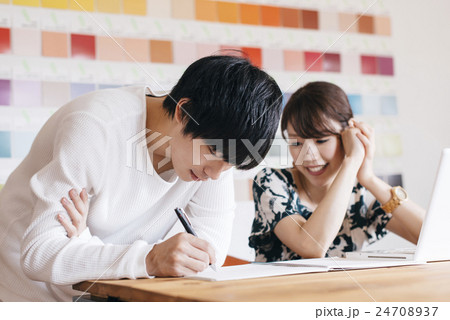 デザイナー 24708937