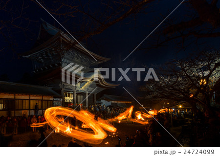 阿蘇神社　火振り神事 24724099