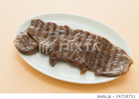 和牛のサーロインステーキ 24728751