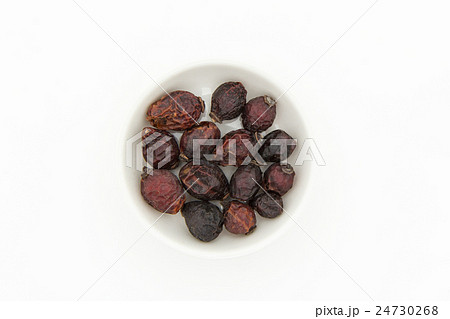 ローズヒップ: Rose hips 24730268