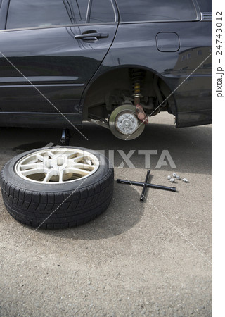 タイヤ交換 24743012