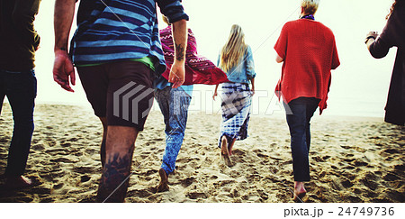 Summer Beach Friendship Holiday Vacation Concept 24749736