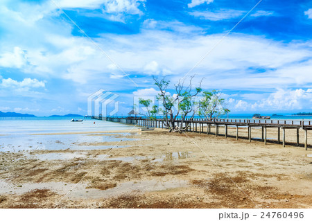 pier in beautiful beach kho Mak Island, Thailand. 24760496