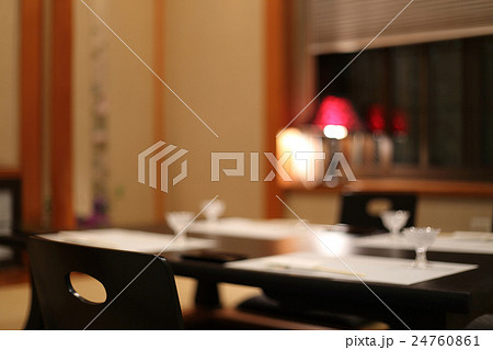 料亭のいすの背もたれ イメージ 24760861