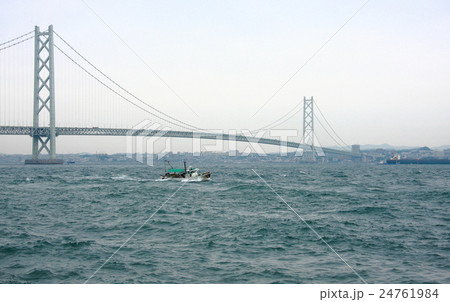 海峡に架かる橋 海峡に架かる橋 24761984