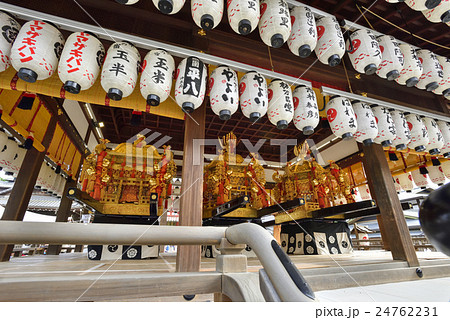 八坂神社 祇園祭 3基の神輿 八坂神社 祇園祭 3基の神輿 24762231