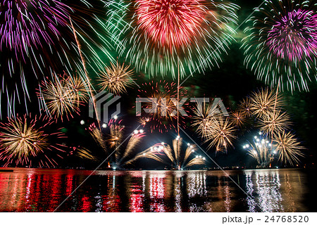 福井県　敦賀　気比　とうろう流しと大花火大会 24768520