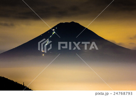 黄金のベールに包まれて 24768793