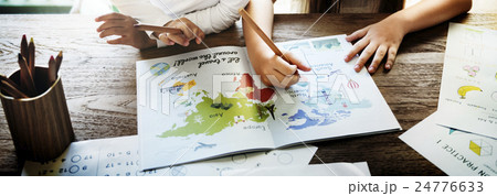 Drawing Friendship Ideas Imagination Creative Concept Drawing Friendship Ideas Imagination Creative Concept 24776633