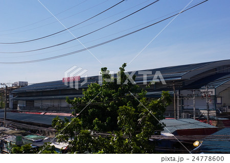 Khlong Toey Market, Bangkok（バンコクのクロントーイ市場） 24778600