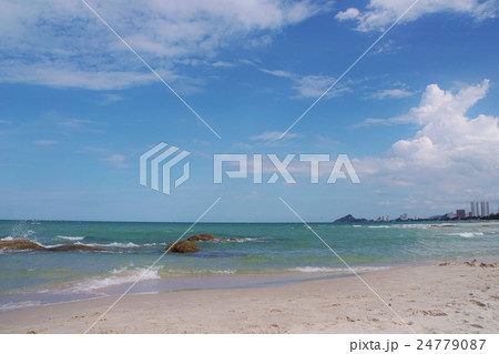 Hua Hin Beach, Thailand(ホアヒンビーチ、フアヒンビーチ、ファヒンビーチ) Hua Hin Beach, Thailand(ホアヒンビーチ、フアヒンビーチ、ファヒンビーチ) 24779087